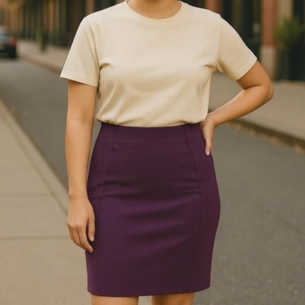 BCBG MAXAZRIA Dark Violet/plum bodycon Mini skirt size M/L Waist 16.5-19"